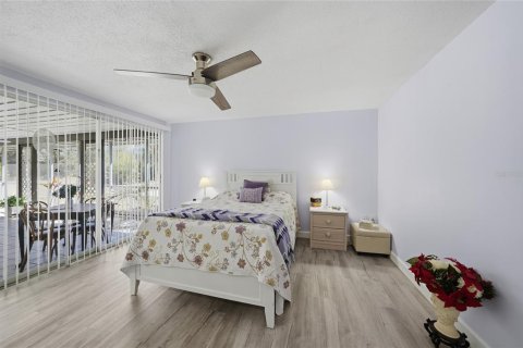 House in Port Charlotte, Florida 2 bedrooms, 86.49 sq.m. № 2099164 - photo 10