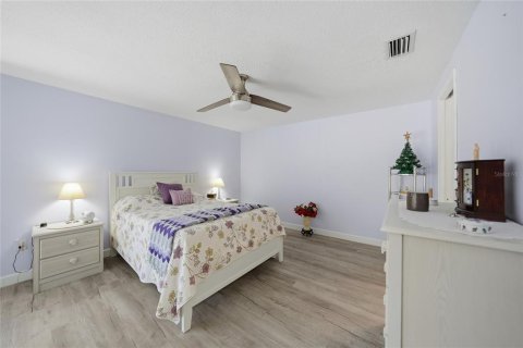 House in Port Charlotte, Florida 2 bedrooms, 86.49 sq.m. № 2099164 - photo 9