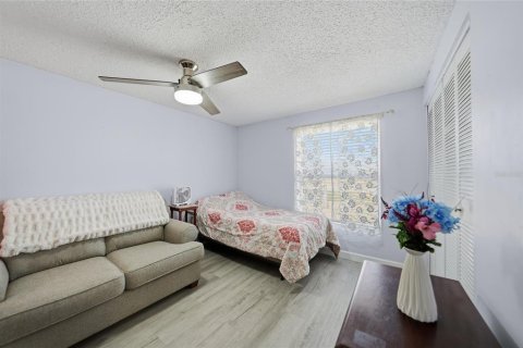 House in Port Charlotte, Florida 2 bedrooms, 86.49 sq.m. № 2099164 - photo 13