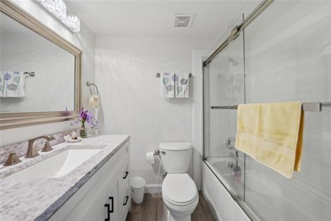 House in Port Charlotte, Florida 2 bedrooms, 86.49 sq.m. № 2099164 - photo 12
