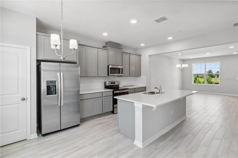 Townhouse in Winter Garden, Florida 3 bedrooms, 156.82 sq.m. № 2238698 - photo 7