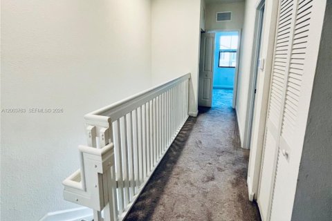 Купить таунхаус в Майами, Флорида 3 спальни, 147.44м2, № 2069434 - фото 12