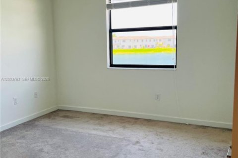 Купить таунхаус в Майами, Флорида 3 спальни, 147.44м2, № 2069434 - фото 8