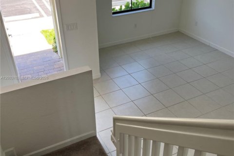 Купить таунхаус в Майами, Флорида 3 спальни, 147.44м2, № 2069434 - фото 13