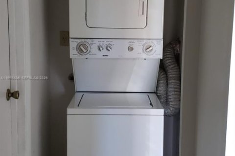 Adosado en alquiler en Homestead, Florida, 2 dormitorios, 88.44 m2 № 2010693 - foto 10