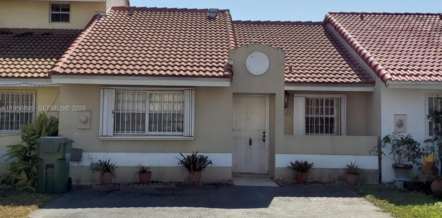 Adosado en Homestead, Florida 2 dormitorios, 88.44 m2 № 2010693