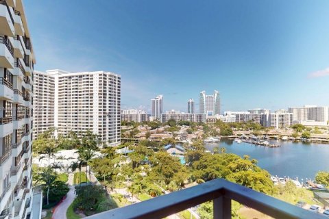 Copropriété à vendre à Hallandale Beach, Floride: 1 chambre, 76.92 m2 № 1929128 - photo 3