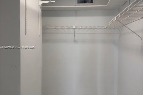 Copropriété à vendre à Hallandale Beach, Floride: 1 chambre, 76.92 m2 № 1929128 - photo 17