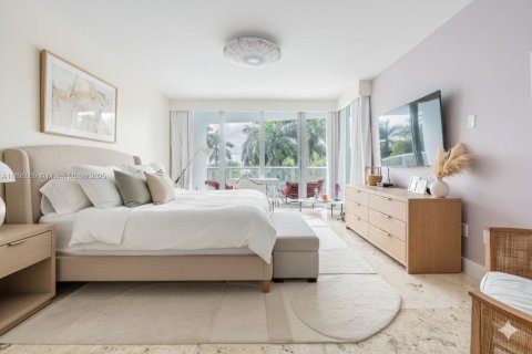 Copropriété à louer à Miami, Floride: 3 chambres, 245.26 m2 № 1953672 - photo 12