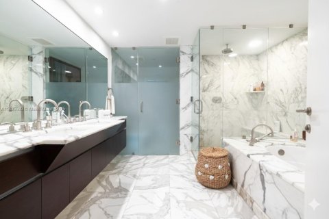 Copropriété à louer à Miami, Floride: 3 chambres, 245.26 m2 № 1953672 - photo 15