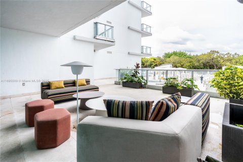 Copropriété à louer à Miami, Floride: 3 chambres, 245.26 m2 № 1953672 - photo 23