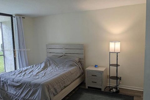 Copropriété à vendre à Deerfield Beach, Floride: 2 chambres, 96.15 m2 № 1942049 - photo 10