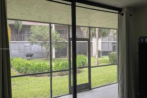 Copropriété à vendre à Deerfield Beach, Floride: 2 chambres, 96.15 m2 № 1942049 - photo 2