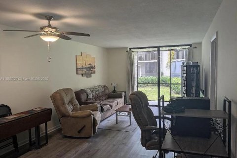 Copropriété à vendre à Deerfield Beach, Floride: 2 chambres, 96.15 m2 № 1942049 - photo 5