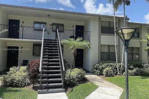 Copropriété à vendre à Deerfield Beach, Floride: 2 chambres, 96.15 m2 № 1942049 - photo 1