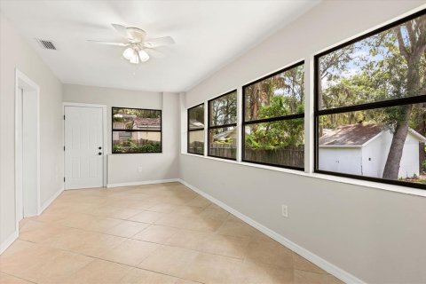 Villa ou maison à vendre à Apopka, Floride: 3 chambres, 157.84 m2 № 1810771 - photo 4