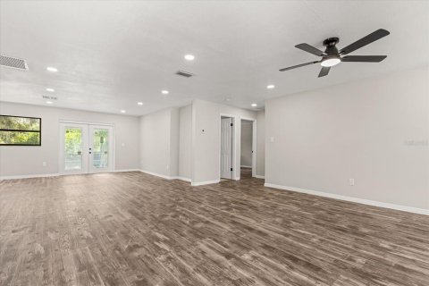 Villa ou maison à vendre à Apopka, Floride: 3 chambres, 157.84 m2 № 1810771 - photo 3