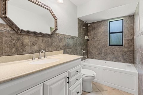 Villa ou maison à vendre à Apopka, Floride: 3 chambres, 157.84 m2 № 1810771 - photo 5