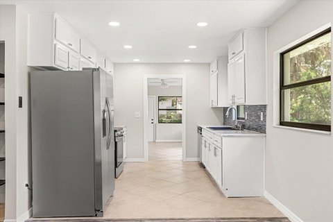 Villa ou maison à vendre à Apopka, Floride: 3 chambres, 157.84 m2 № 1810771 - photo 13