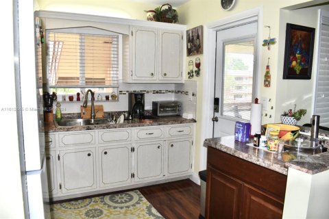 Condominio en venta en Hollywood, Florida, 2 dormitorios, 81.75 m2 № 1978566 - foto 7