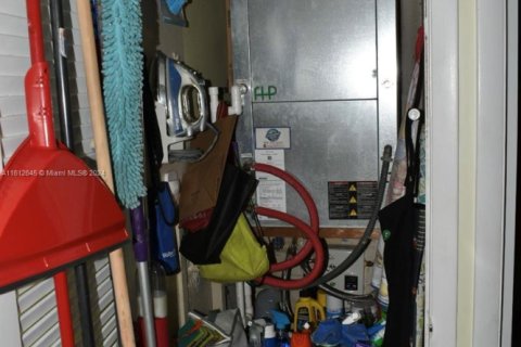 Condominio en venta en Hollywood, Florida, 2 dormitorios, 81.75 m2 № 1978566 - foto 8