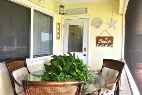 Condominio en venta en Hollywood, Florida, 2 dormitorios, 81.75 m2 № 1978566 - foto 20