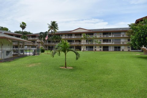 Condominio en venta en Hollywood, Florida, 2 dormitorios, 81.75 m2 № 1978566 - foto 28