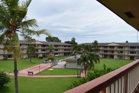 Condominio en venta en Hollywood, Florida, 2 dormitorios, 81.75 m2 № 1978566 - foto 22