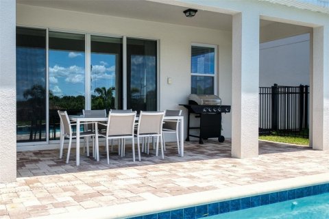 Villa ou maison à louer à Kissimmee, Floride: 4 chambres, 219.53 m2 № 2152067 - photo 2