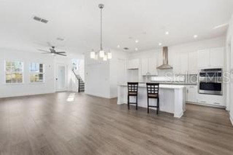 Casa en venta en Orlando, Florida, 3 dormitorios, 165.92 m2 № 2100964 - foto 16