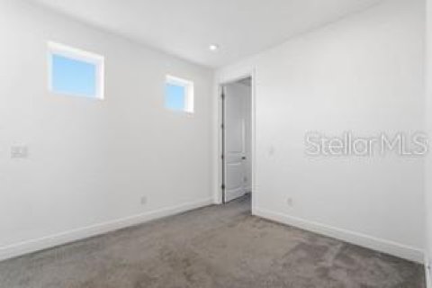 Casa en venta en Orlando, Florida, 3 dormitorios, 165.92 m2 № 2100964 - foto 24