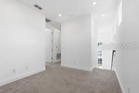 Casa en venta en Orlando, Florida, 3 dormitorios, 165.92 m2 № 2100964 - foto 23