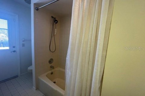 Villa ou maison à louer à Sarasota, Floride: 3 chambres, 251.67 m2 № 2435044 - photo 19