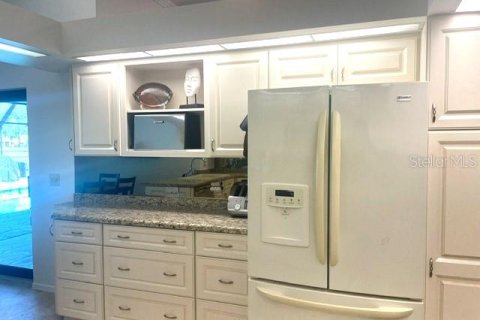 Villa ou maison à louer à Sarasota, Floride: 3 chambres, 251.67 m2 № 2435044 - photo 8