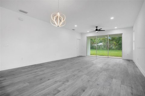 Duplex in Apopka, Florida 6 bedrooms, 297.1 sq.m. № 1902332 - photo 28