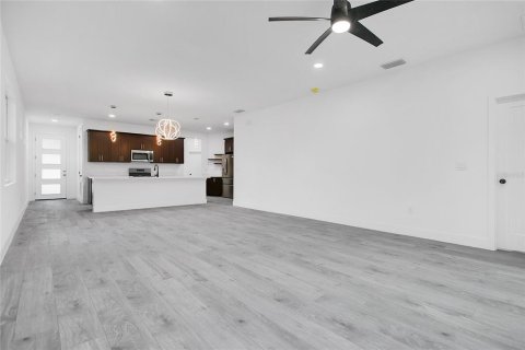 Duplex in Apopka, Florida 6 bedrooms, 297.1 sq.m. № 1902332 - photo 26