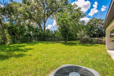 Duplex in Apopka, Florida 6 bedrooms, 297.1 sq.m. № 1902332 - photo 18