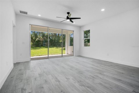 Duplex in Apopka, Florida 6 bedrooms, 297.1 sq.m. № 1902332 - photo 27