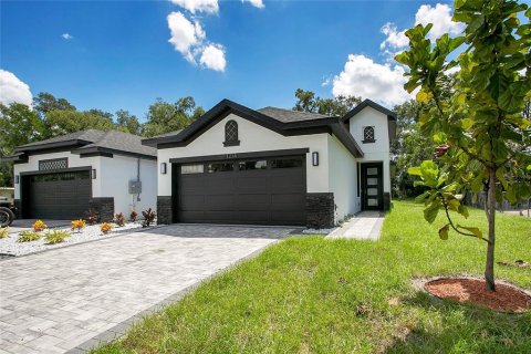 Duplex in Apopka, Florida 6 bedrooms, 297.1 sq.m. № 1902332 - photo 11