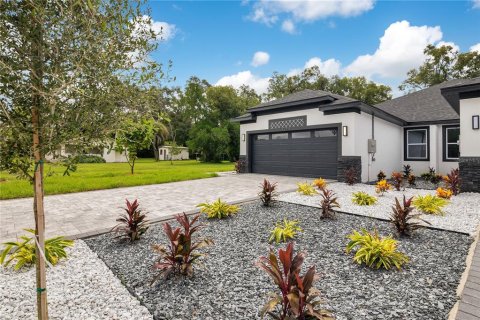 Duplex in Apopka, Florida 6 bedrooms, 297.1 sq.m. № 1902332 - photo 12