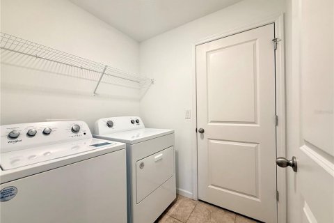 Villa ou maison à louer à Haines City, Floride: 4 chambres, 148.64 m2 № 2324888 - photo 14