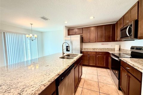 Villa ou maison à louer à Haines City, Floride: 4 chambres, 148.64 m2 № 2324888 - photo 8