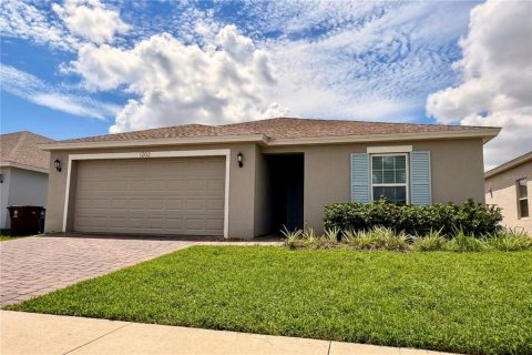 Villa ou maison à louer à Haines City, Floride: 4 chambres, 148.64 m2 № 2324888 - photo 2