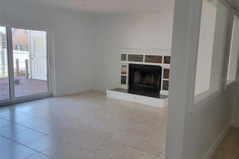 House in Englewood, Florida 3 bedrooms, 224.64 sq.m. № 1656637 - photo 2
