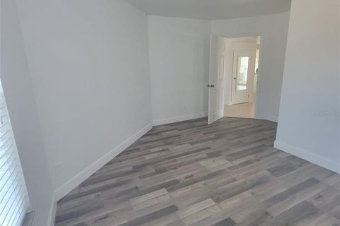 House in Englewood, Florida 3 bedrooms, 224.64 sq.m. № 1656637 - photo 5