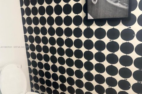 Adosado en alquiler en Fort Lauderdale, Florida, 3 dormitorios, 140.84 m2 № 2049084 - foto 6