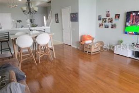 Adosado en alquiler en Wesley Chapel, Florida, 3 dormitorios, 147.53 m2 № 1848556 - foto 2