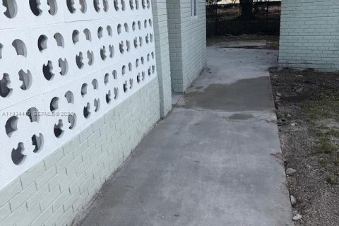 Apartment in Fort Lauderdale, Florida 1 bedroom, 112.6 sq.m. № 2035587 - photo 9