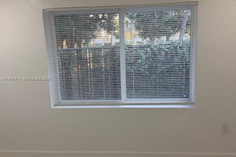 Apartment in Fort Lauderdale, Florida 1 bedroom, 112.6 sq.m. № 2035587 - photo 3