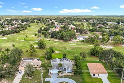 Villa ou maison à vendre à Spring Hill, Floride: 3 chambres, 234.39 m2 № 1915188 - photo 2